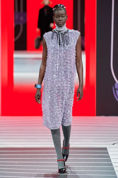 Look 24